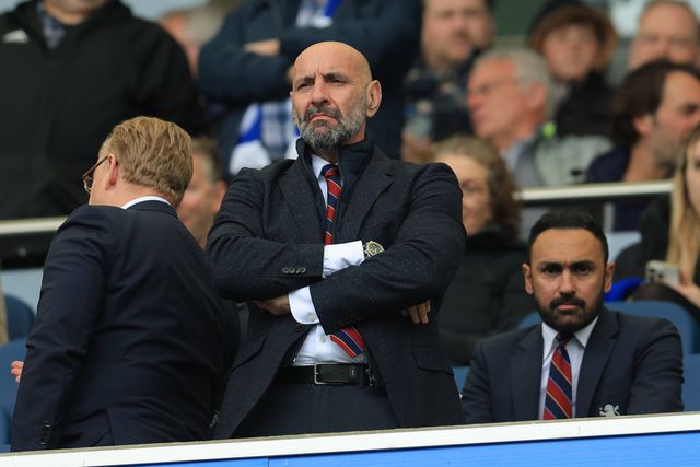 Monchi, diretor desportivo do Aston Villa, a assistir a um jogo da sua equipa