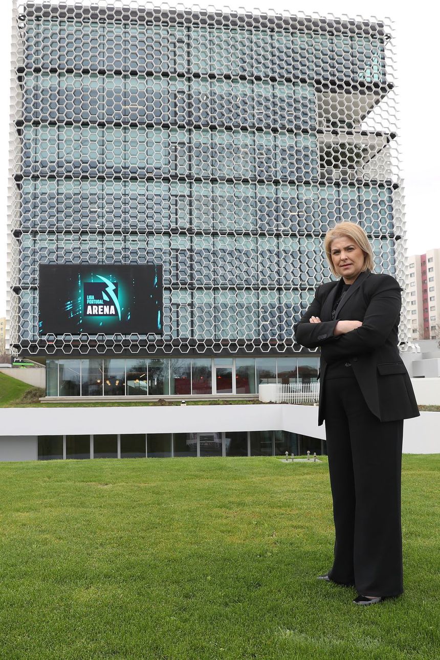 Helena Pires presidente interina da Liga Portugal em entrevista a A BOLA