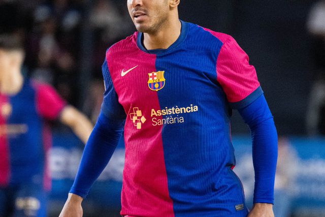 Vídeo: ex-Benfica faz golaço pelo Barcelona