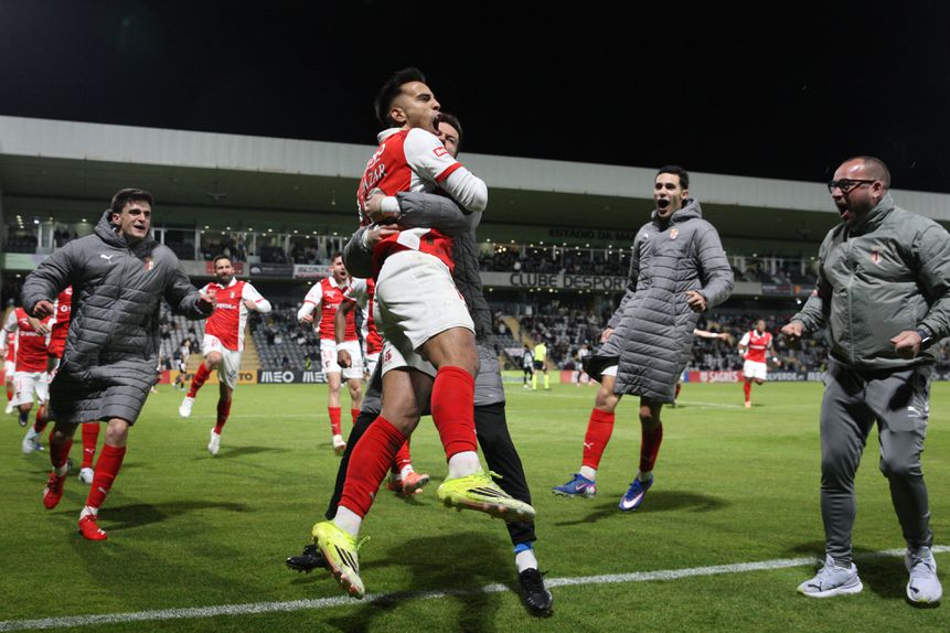 Camisola 10 tem levado a equipa ao colo e voltou a ser decisivo na vitória alcançada na Choupana - Foto: Homem de Gouveia/LUSA