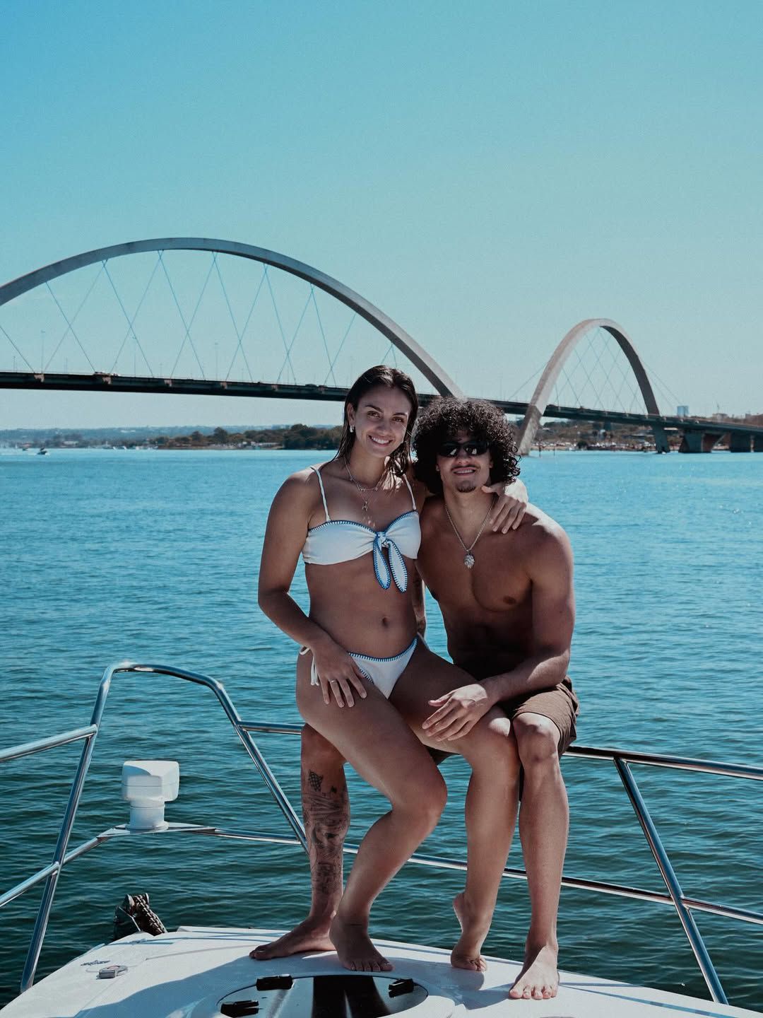 Gui Santos e Júlia Lawrens