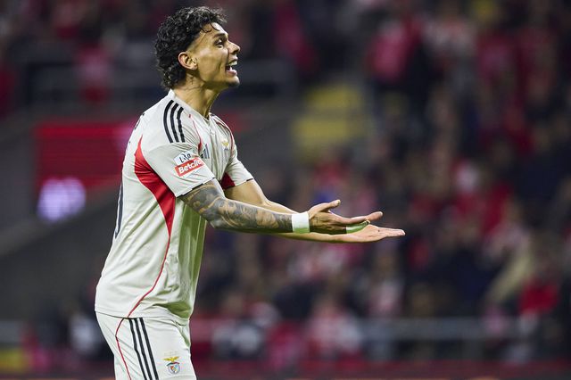 SC Braga-Benfica (Liga): Golo bem anulado por «falta atacante» de Richard Ríos: «Com o braço esquerdo, carrega e empurra na zona da axila Vítor Carvalho, potenciando a carga faltosa com o corpo», afirmou Pedro Henriques