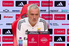 «Vi o jogo no autocarro com 4 monitores, as modernices vão empurrar o treinador para aquela posição»