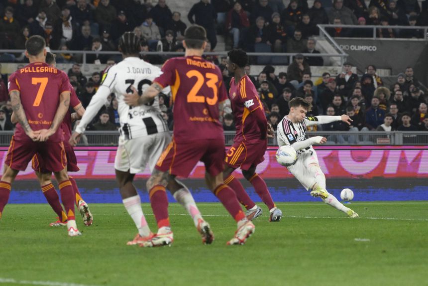 Francisco Conceição fez o 1-1 da Juventus em casa da Roma - Foto: IMAGO