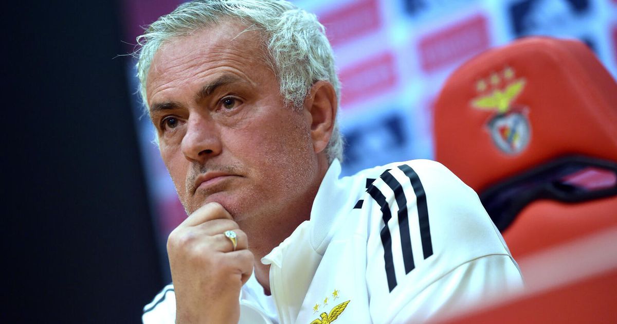 Gargalhadas sobre a continuidade no Benfica, ambição para vencer o Sporting e algumas revelações, tudo o que disse Mourinho antes do dérbi