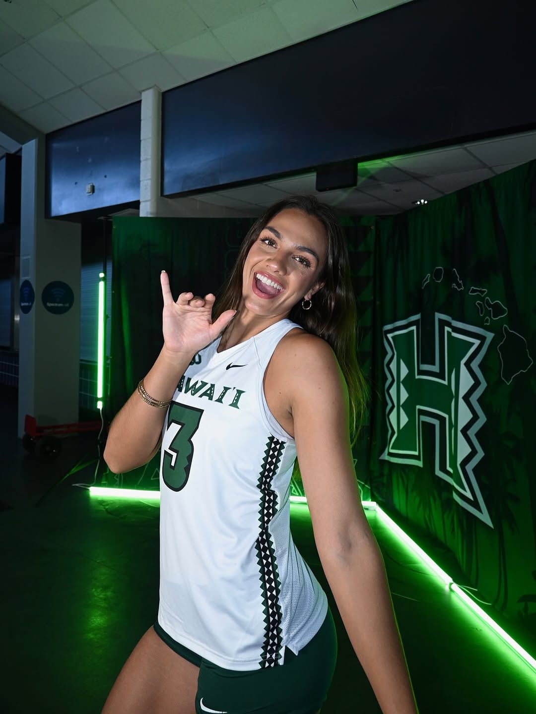 Júlia Lawrens num circuito americano de vólei de praia