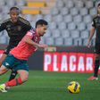 Criativo dos cónegos e ponta de lança dos gansos pintaram o marcador de um duelo equilibrado - Foto: Carlos Barroso/LUSA