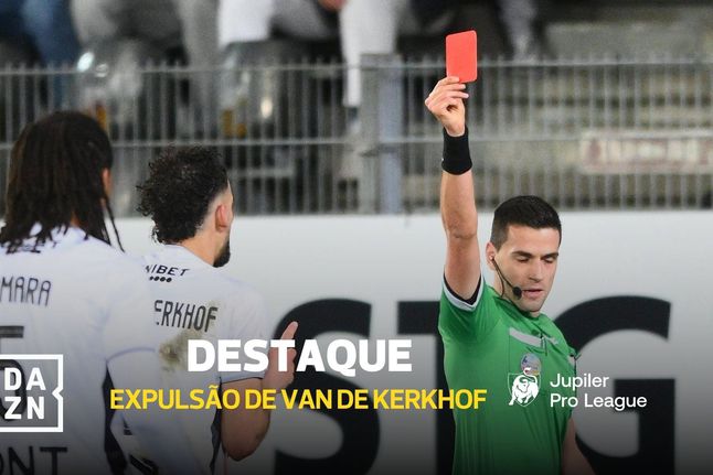 Podia ter partido a perna ao rival.... mas ficou espantado com o vermelho