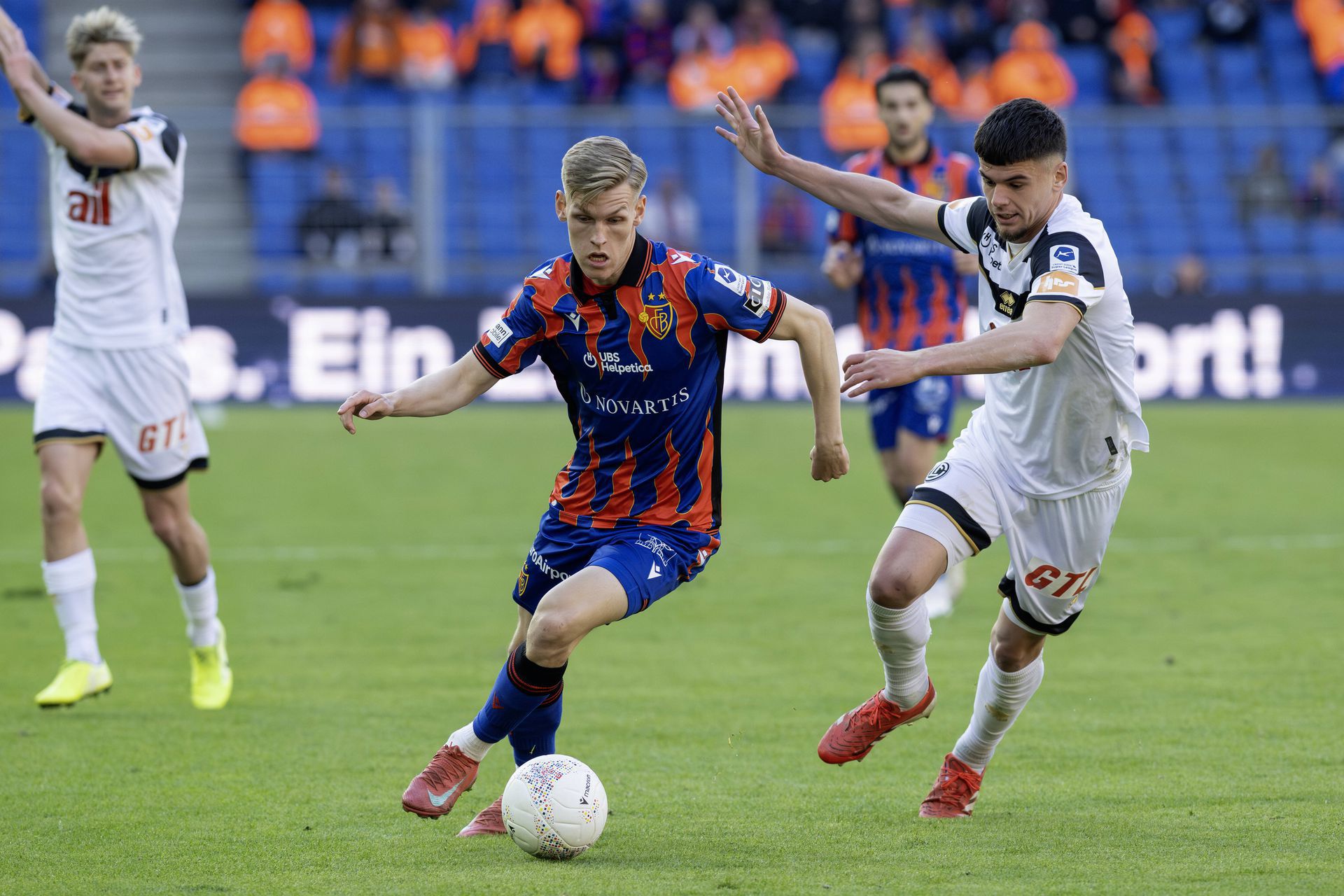 10.º: Superliga suíça (+500 milhões de euros) - Foto: IMAGO