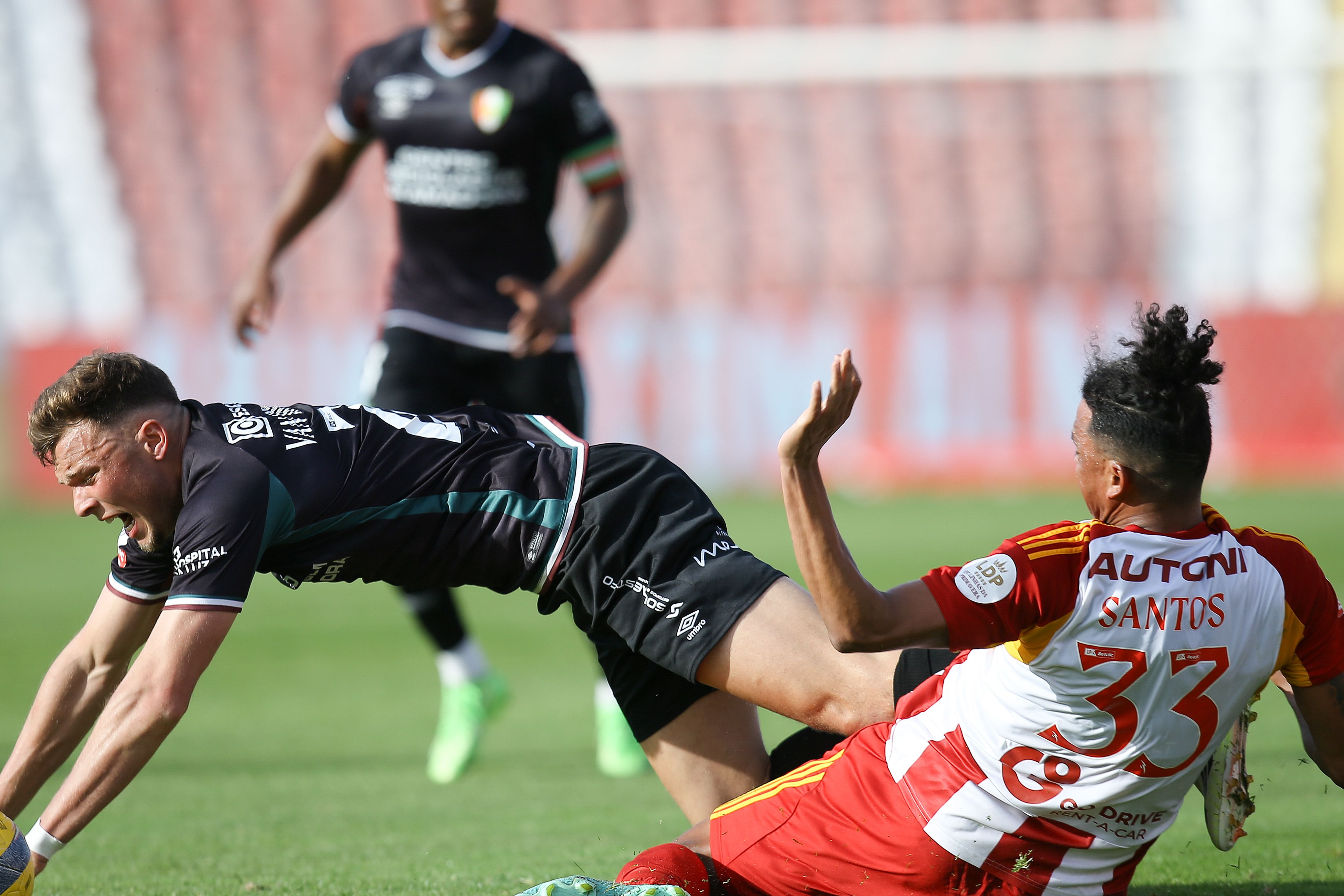 Ponta de lança neerlandês será reavaliado pelo departamento médio dos tricolores - Foto: Manuel Fernando Araújo/LUSA