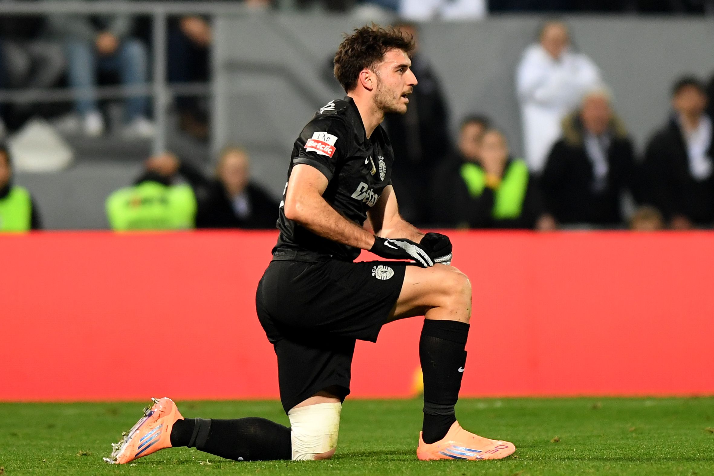 Ainda há esperança de que Ioannidis possa ser opção no duelo com o FC Porto - Foto: MIGUEL NUNES