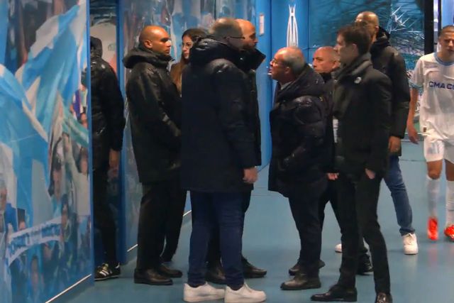 Vídeo: A fúria de Luís Campos ao intervalo do Marselha-PSG
