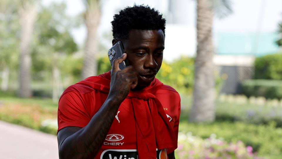 Quincy Promes em prisão onde ocorrem «violações diárias»