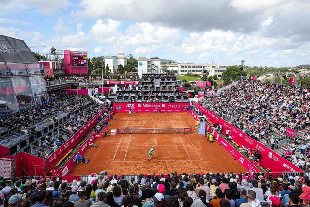 Estoril Open: último jogo do dia suspenso até terça-feira devido à chuva