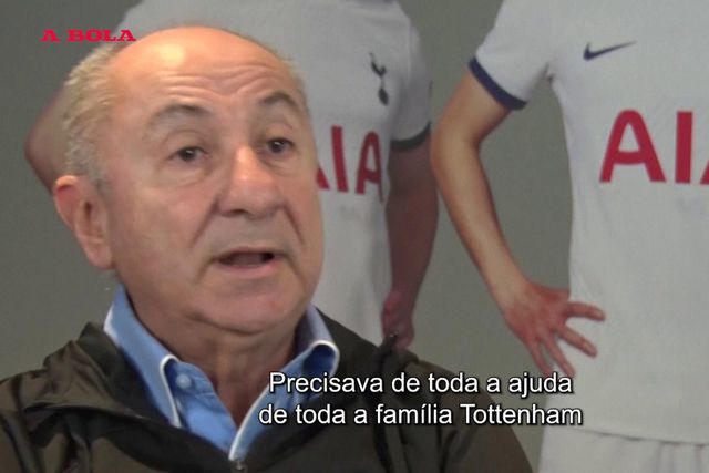 Ardiles «encantado» com Ange Postecoglou no Tottenham