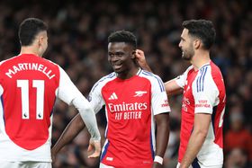 Arsenal vence Fulham de Marco Silva e mantém vantagem para NES