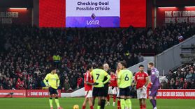 Premier League vai introduzir tecnologia de fora de jogo semiautomático