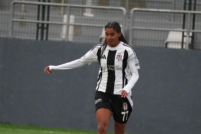 Lara Pintassilgo num jogo do Besiktas