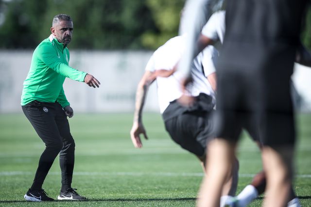 A Taça, a Liga, um dérbi no Jamor e a confiança para a reta final, tudo o que disse Rui Borges