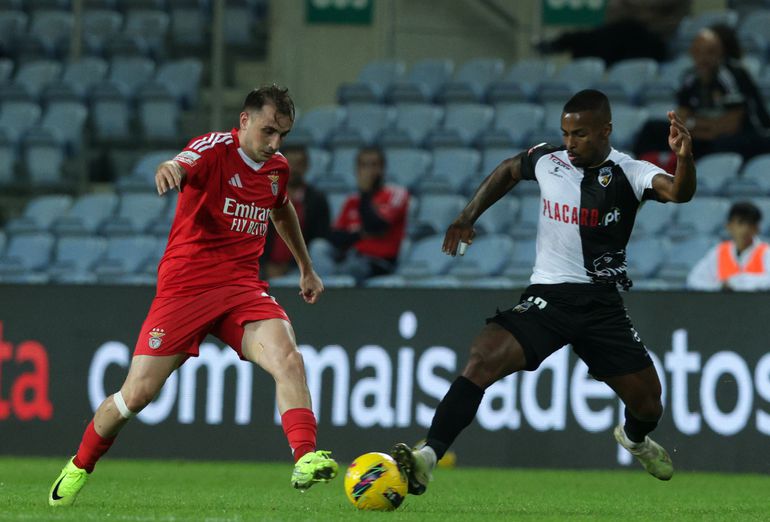 Akturkoglu e Pastor do jogo da 1.ª volta entre Benfica e Farense, que os encarnados venceram, por 2-1, no Estádio Algarve