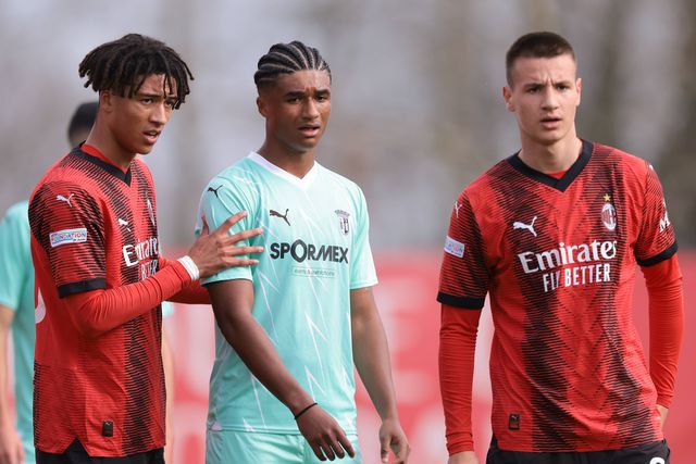 Jónatas Noro jogou três vezes pela equipa principal arsenalista