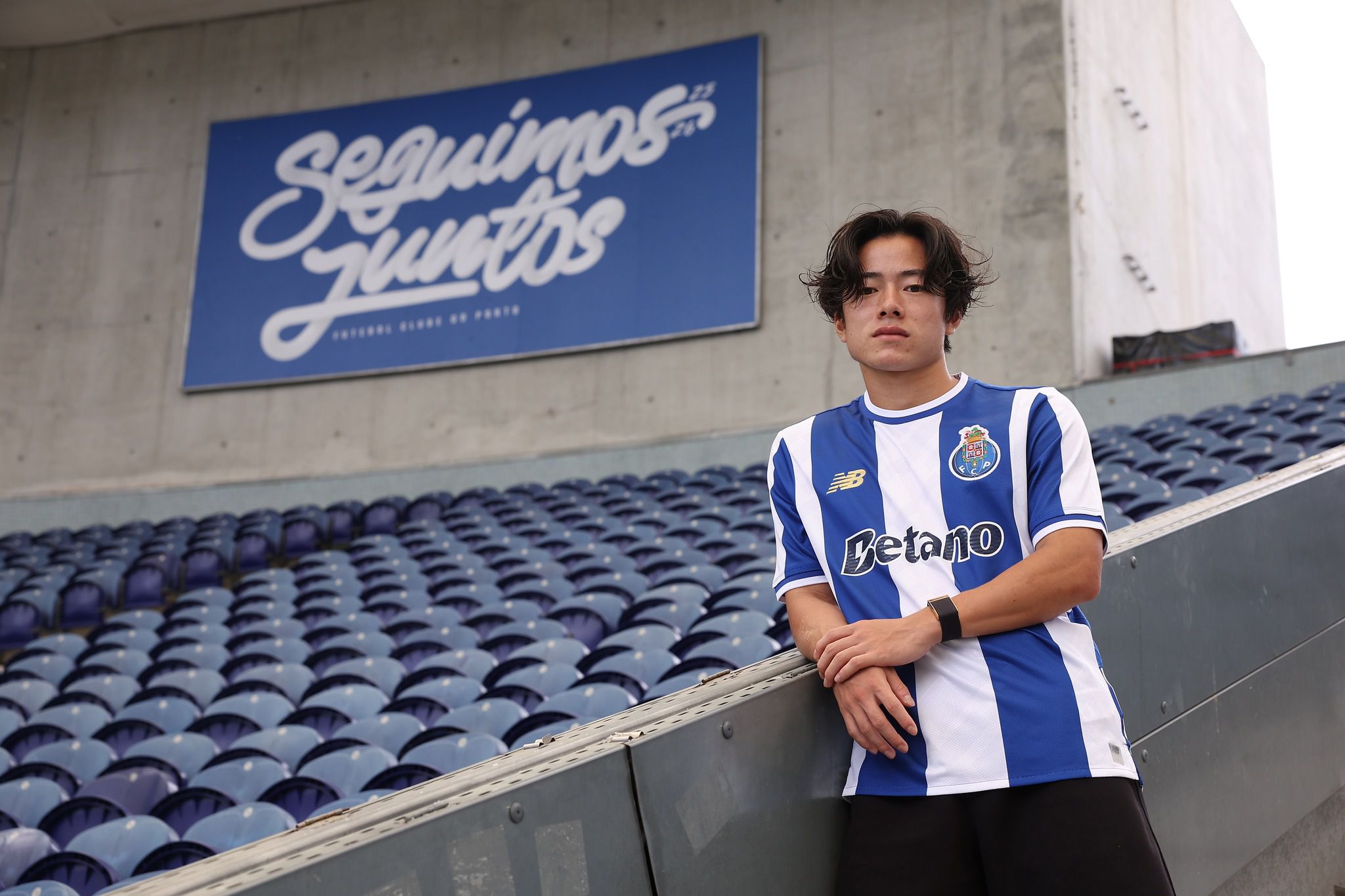 Kotaro Nagata é médio ofensivo, tem 20 anos, e evoluiu na Oliveirense, onde foi contratado no início da época. Está cedido sem opção de compra. (Foto: FC Porto)