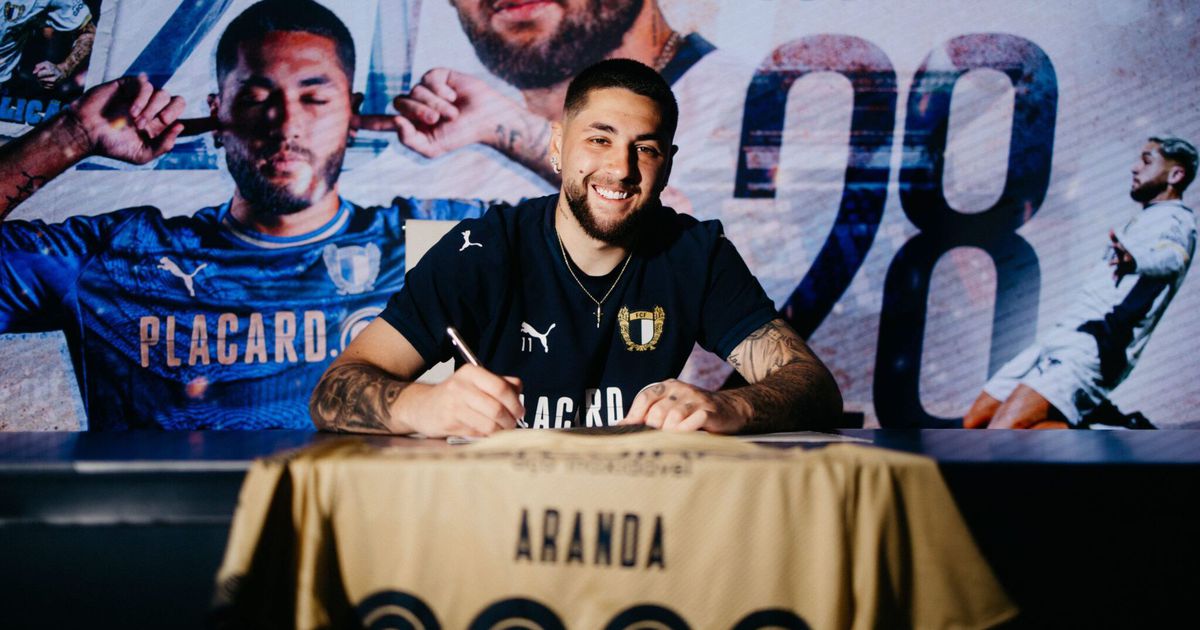 Óscar Aranda renova com o Famalicão até 2028