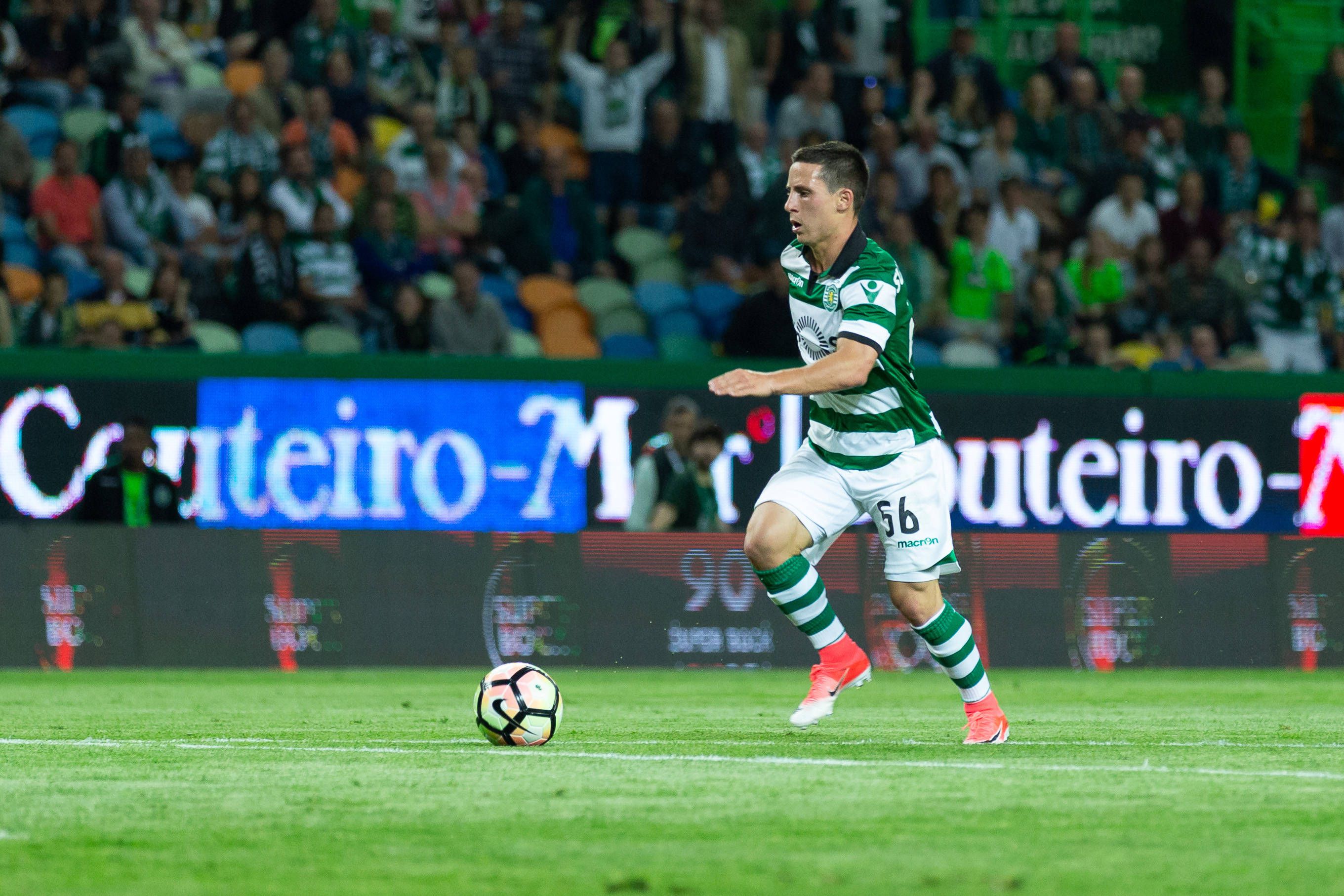 Daniel Podence ao Olympiacos por €7M em 2018/19