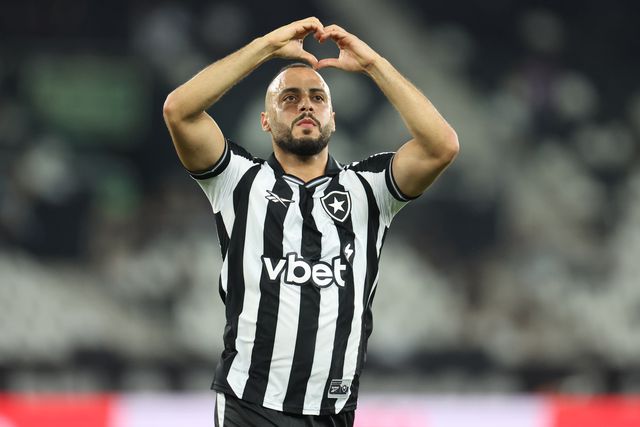 A festa de Arthur Cabral - Foto: Vitor Silva/Botafogo