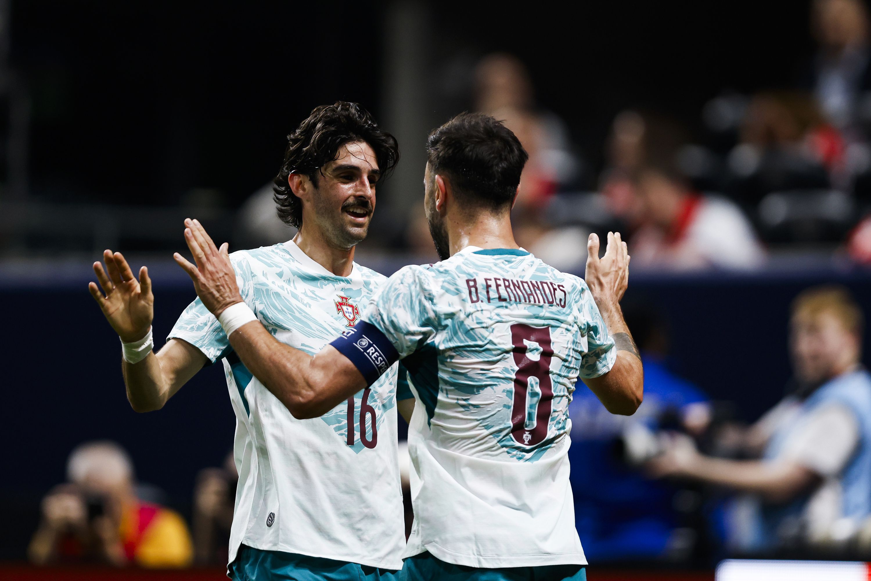 Francisco Trincão e Bruno Fernandes  (Foto: FPF)