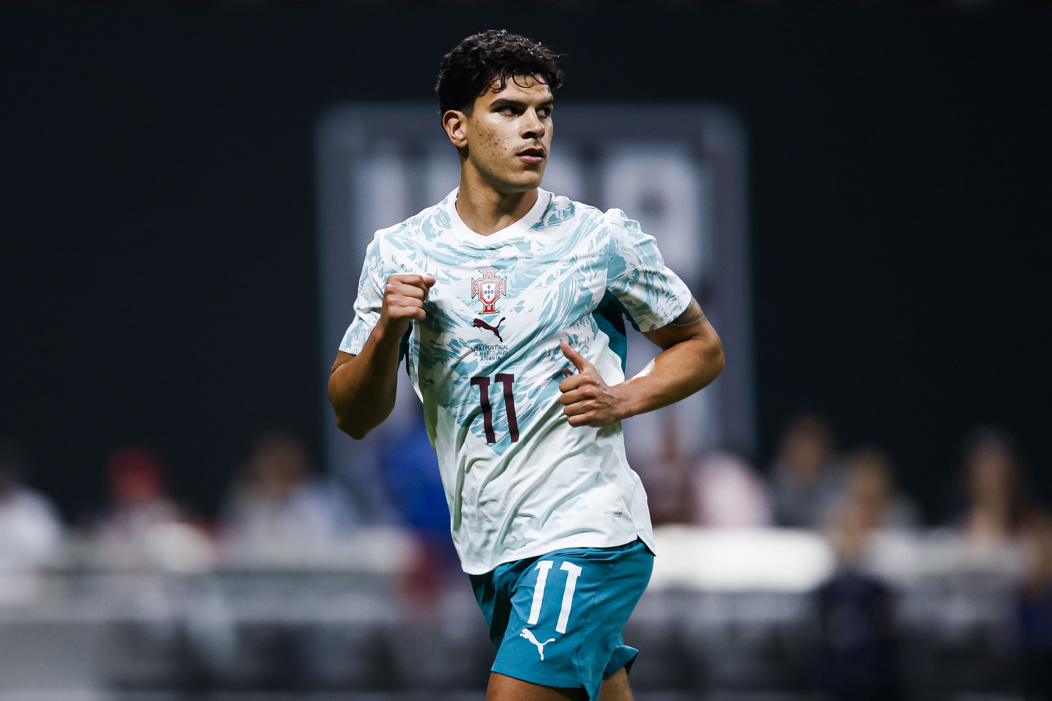 Mateus Fernandes fez a estreia pela Seleção (Foto: FPF)