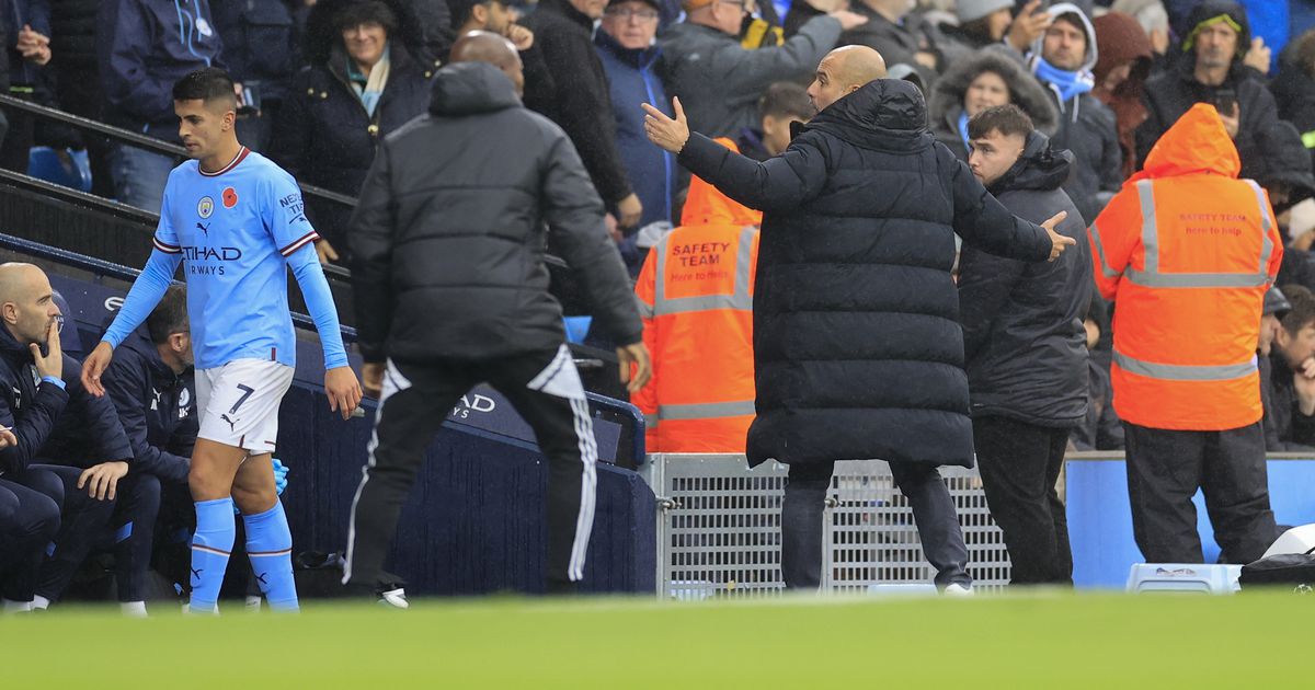 Cancelo: «Tivemos uma disscussão, o Guardiola não me queria mais no City»