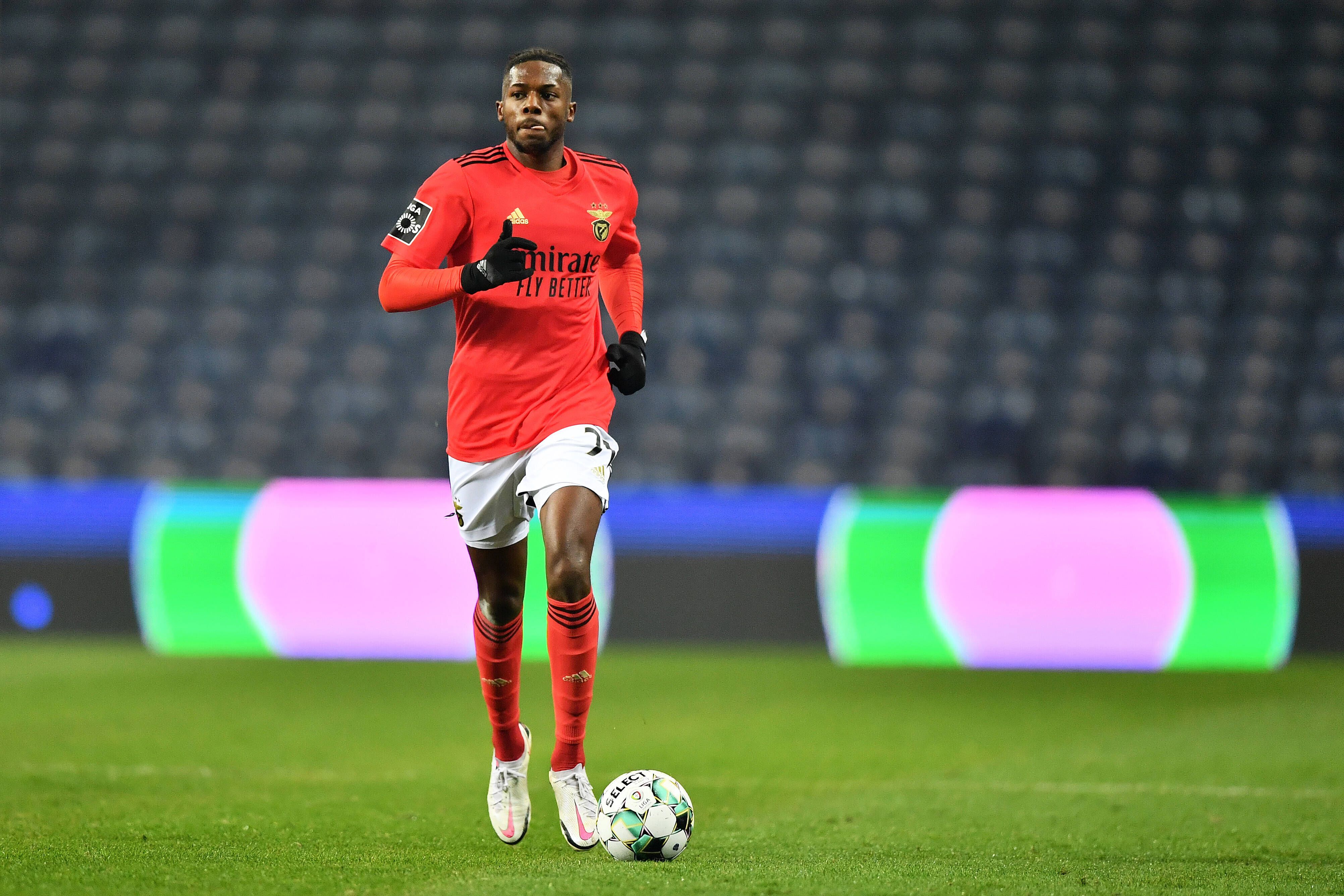 Nuno Tavares vendido ao Arsenal por €8M em 2021/22