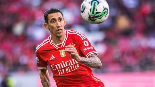 Se Di María ficar alguém deve sair