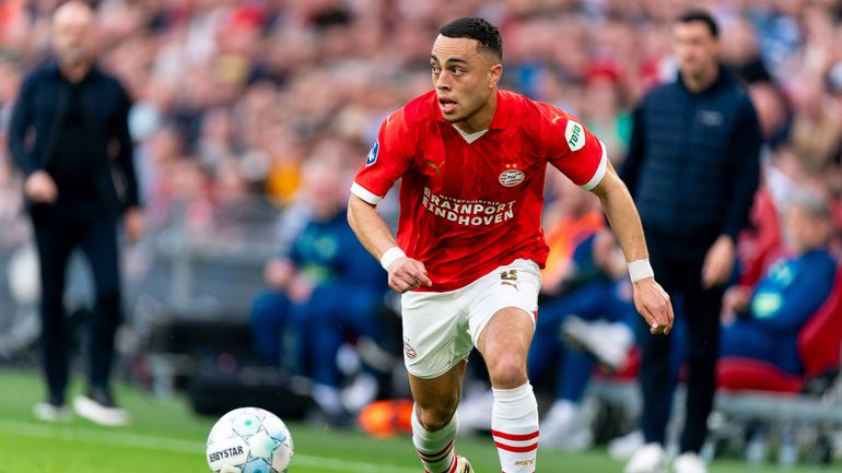 Sergiño Dest confirma lesão grave