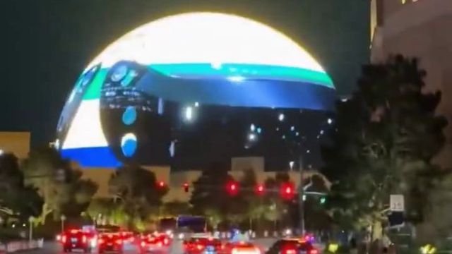 Adriane Galisteu mostra homenagem a Senna em Las Vegas