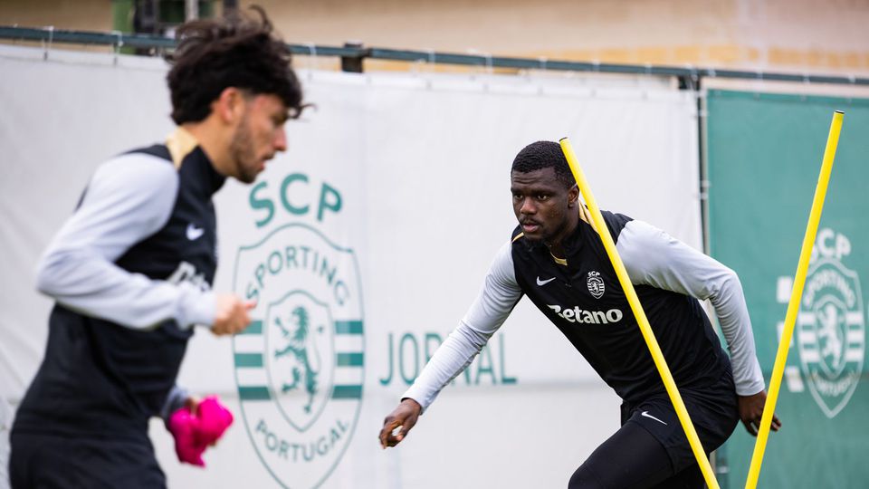 Biel e Diomande em treino realizado na Academia de Alcochete