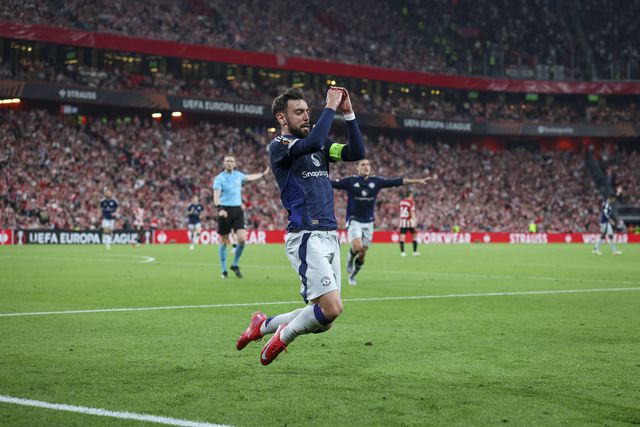 Bruno Fernandes a celebrar o segundo golo pelo Man. United em Bilbau