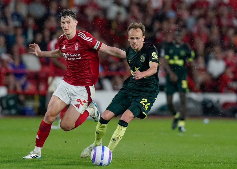 Premier League: Brentford foi melhor e Forest está em queda