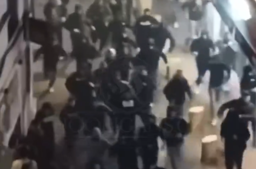 Confusão nas ruas de Sevilha na véspera do jogo entre Betis e Fiorentina