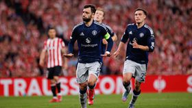 Bis de Bruno Fernandes coloca Amorim a um pequeno passo de uma final europeia