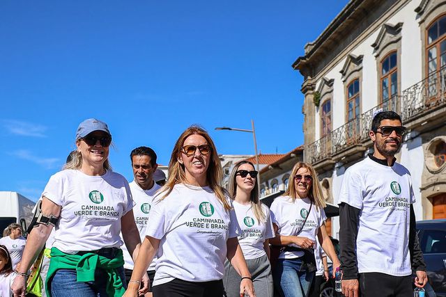 Alexandrina Cruz, presidente dos rio-avistas, marcou presença na 'Caminhada Verde e Branca' (Foto: Rio Ave)