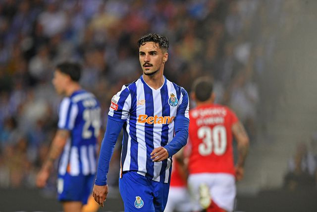 Eustáquio, médio do FC Porto