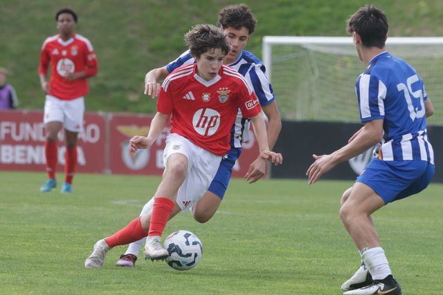 Iniciados: Benfica goleia FC Porto por 1-5