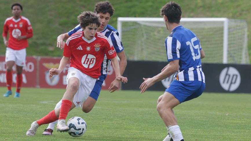 Iniciados: Benfica goleia FC Porto por 1-5