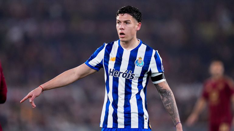 FC Porto investe €13,3 milhões para adquirir Nehuén Pérez em definitivo