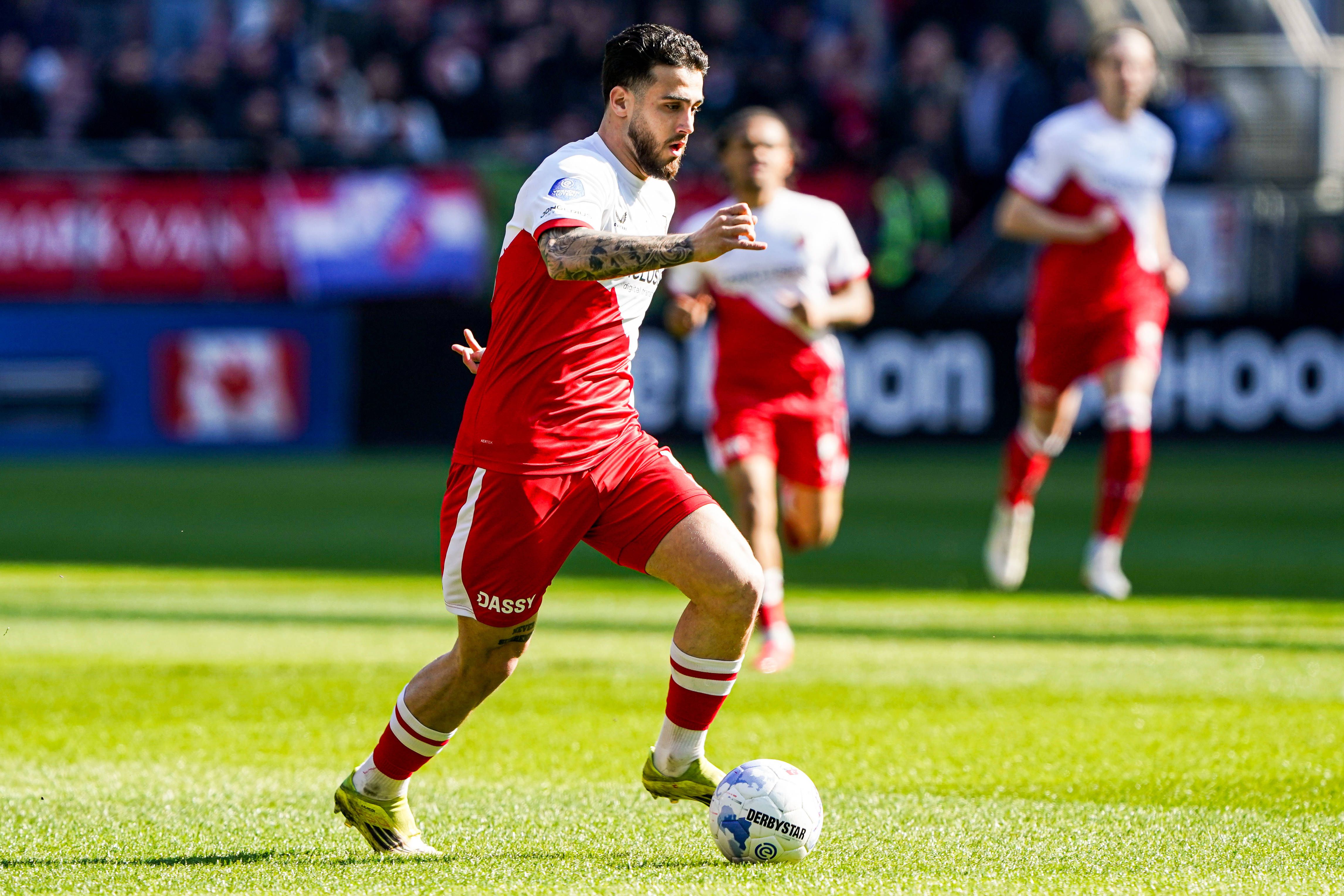 Ángel Alarcón (Utrecht): três golos e três assistências em 12 jogos. O extremo espanhol rumou aos Países Baixos no mercado de inverno e assumiu-se imediatamente no onze. Renovação até 2028 antecedeu saída