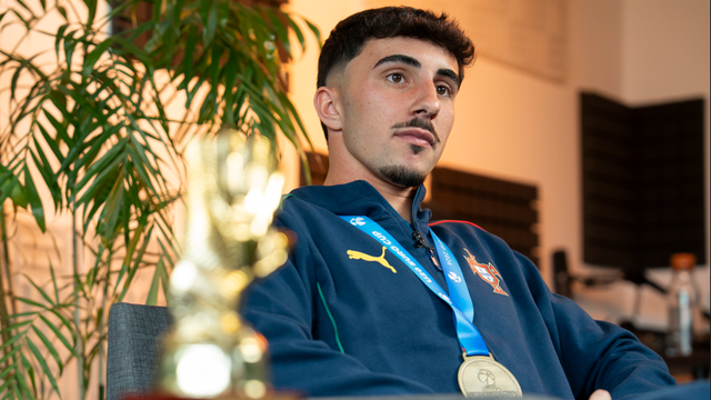 Um guardião goleador que levou Portugal ao topo da Europa: «Foi um feito histórico»