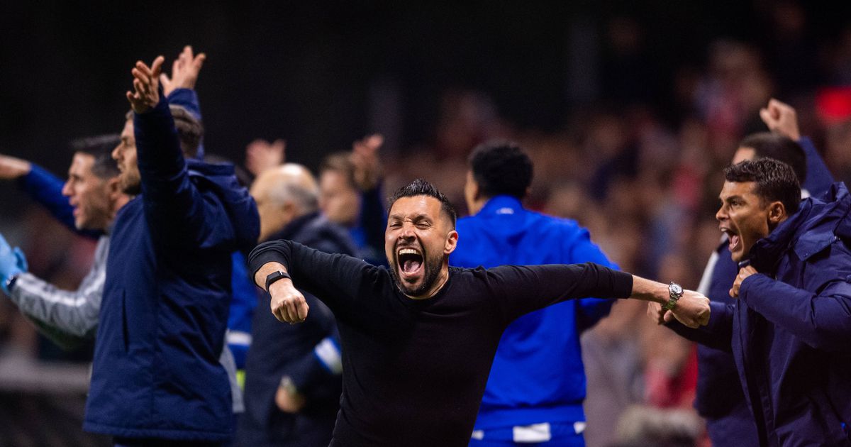 Farioli é o 39.º treinador a ser campeão nacional... à primeira!