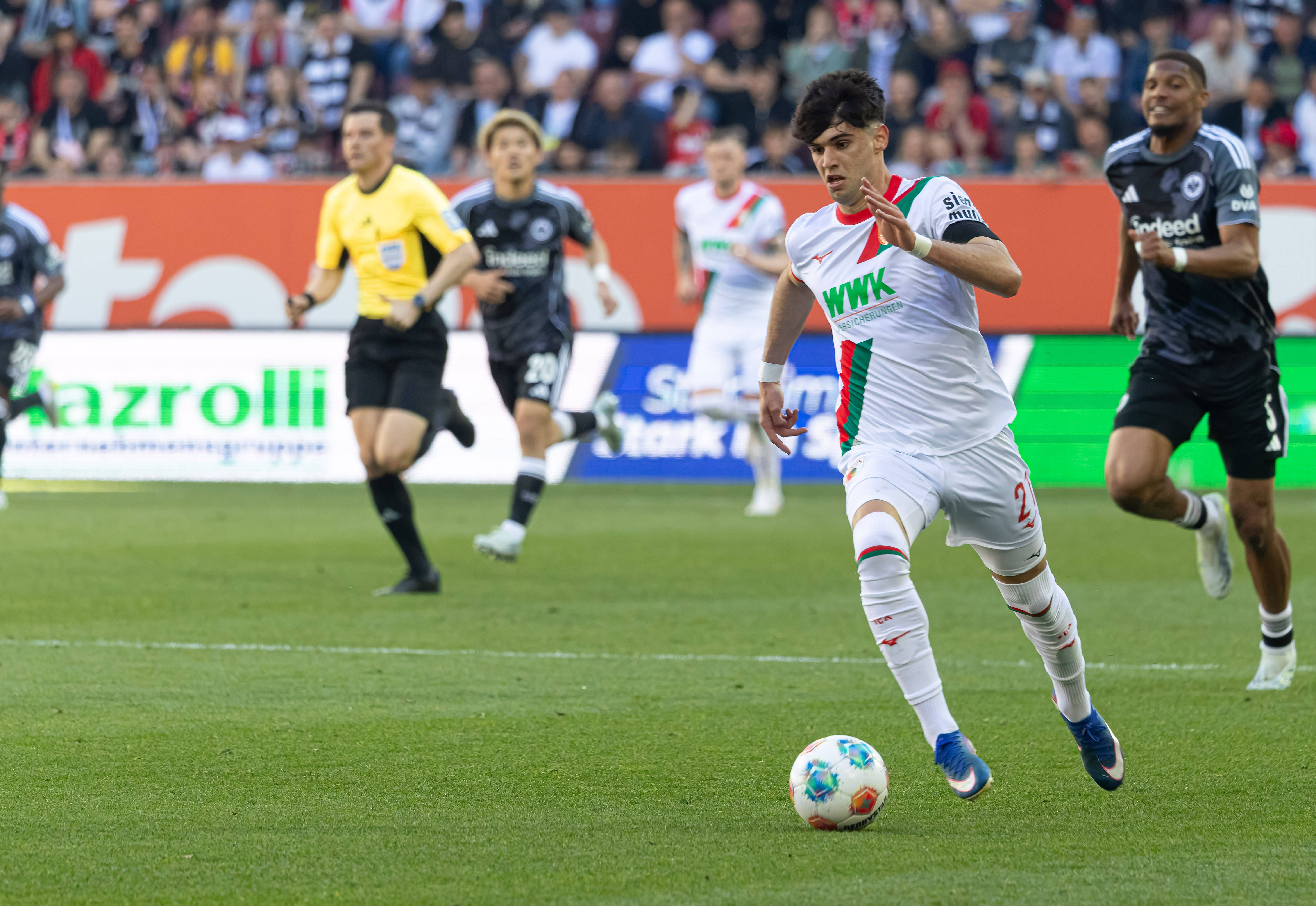 Rodrigo Ribeiro (Augsburgo): dois golos em 11 jogos. Dois anos depois de ter rumado ao Forest, voltou a sair para o estrangeiro no mercado de inverno, com resultados iniciais bem mais positivos. Tem sido utilizado pelo emblema alemão